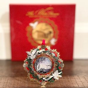 NWT Official 2013 White House Christmas Ornament